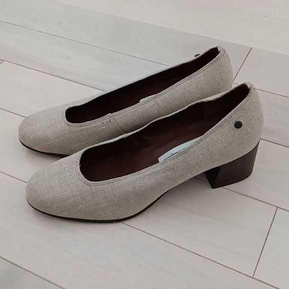 Etienne Aigner Women's Paloma Chunky Pump Heel Tan Size 7.5M - Picture 1 of 7